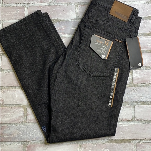 volcom solver 16 modern straight